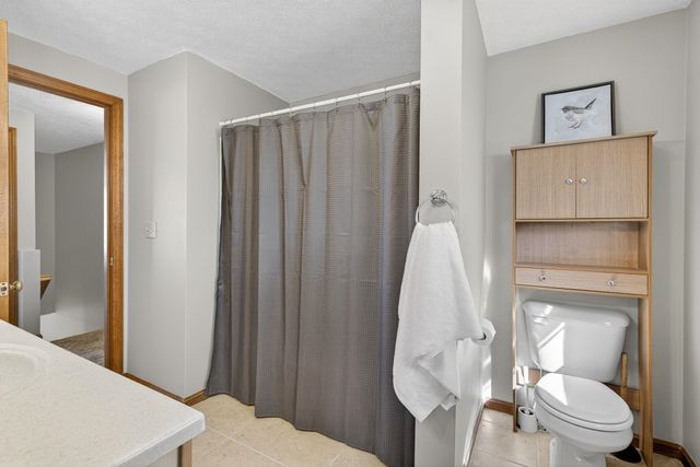 620 Hackett Hill Road, Manchester, NH 03102