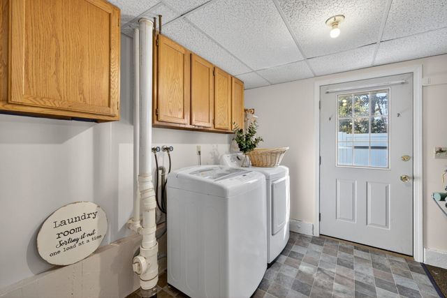 620 Hackett Hill Road, Manchester, NH 03102