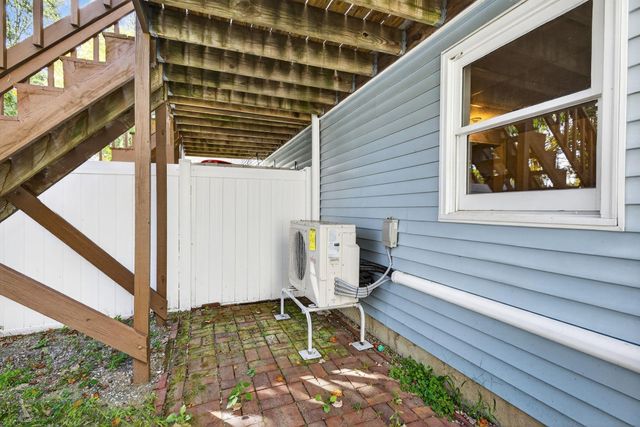 620 Hackett Hill Road, Manchester, NH 03102