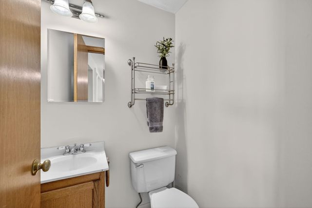 620 Hackett Hill Road, Manchester, NH 03102