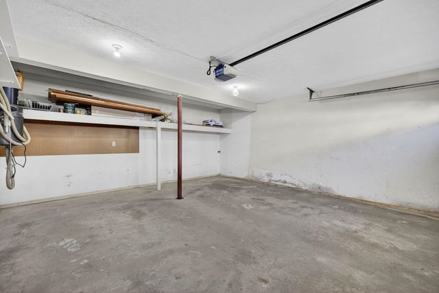 620 Hackett Hill Road, Manchester, NH 03102