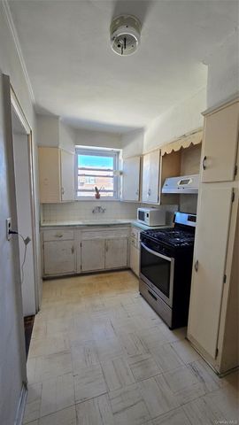 10531 63rd Avenue, Forest Hills, NY 11375