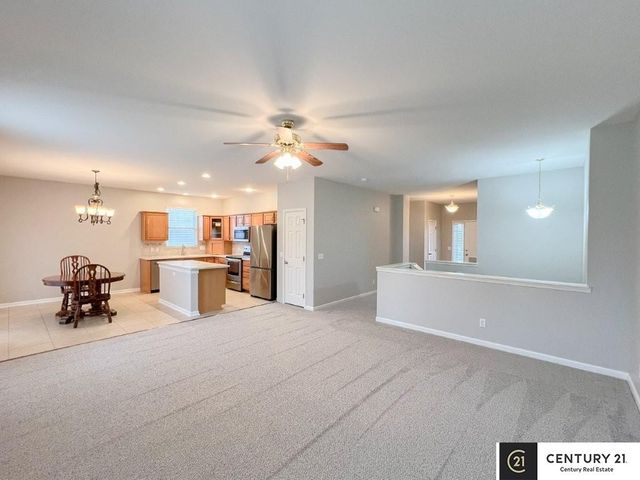 14860 Grebe Street, Bennington, NE 68007