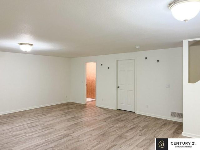 14860 Grebe Street, Bennington, NE 68007