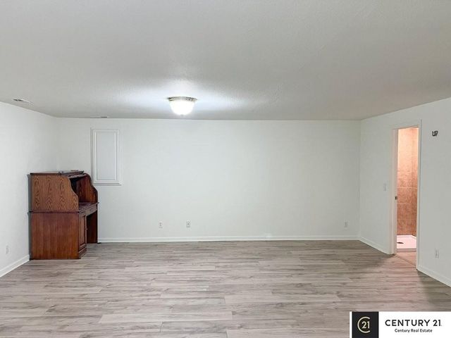 14860 Grebe Street, Bennington, NE 68007