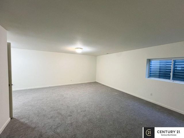 14860 Grebe Street, Bennington, NE 68007