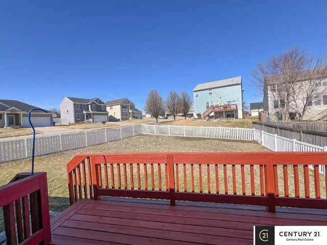 14860 Grebe Street, Bennington, NE 68007