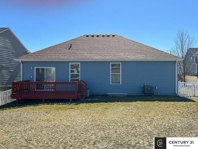 14860 Grebe Street, Bennington, NE 68007