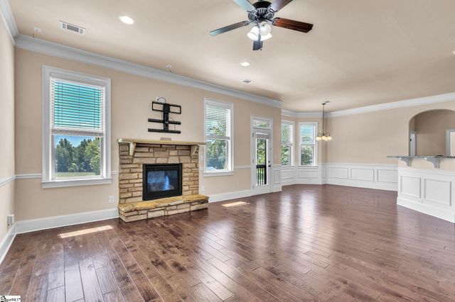 416 Sunnybrook Lane, Greer, SC 29650