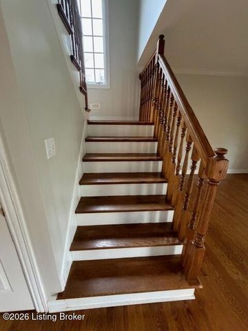 6311 Breeze Hill Rd, Crestwood, KY 40014
