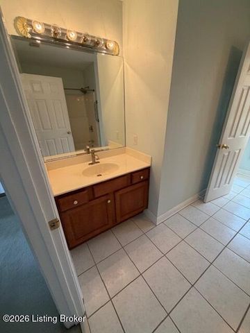 6311 Breeze Hill Rd, Crestwood, KY 40014