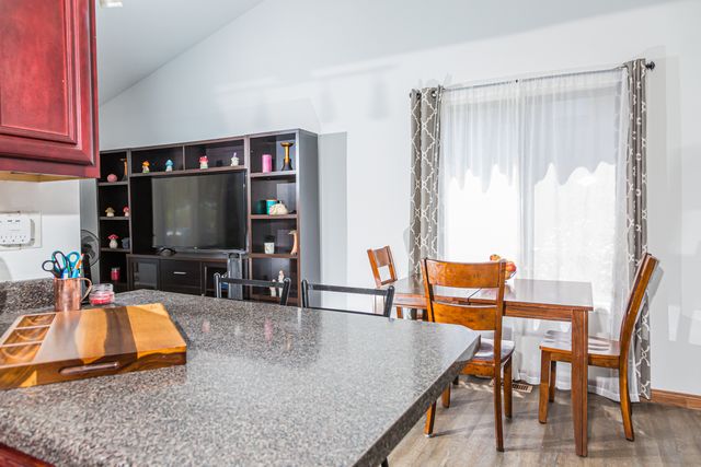 6282 Kit Carson Drive 6282, Hanover Park, IL 60133