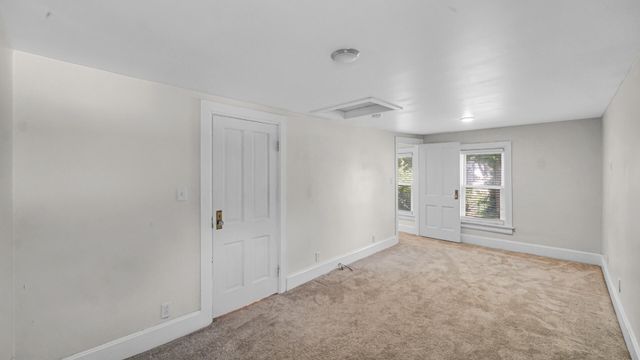 406 C Street, La Porte, IN 46350
