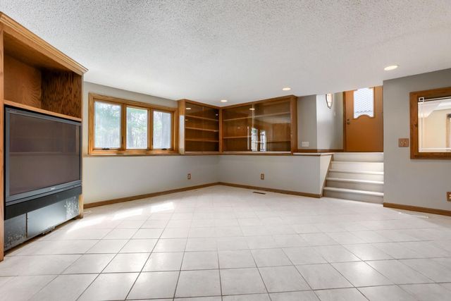 5696 170th Street N, Hugo, MN 55038