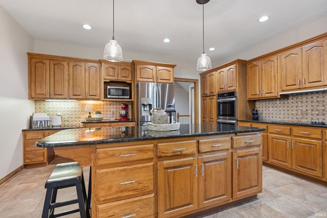 11120 Creekwood Court, Fort Wayne, IN 46814