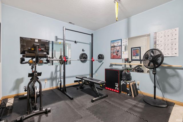 11120 Creekwood Court, Fort Wayne, IN 46814