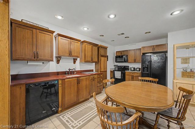 11349 Philway Court, Brighton, MI 48114
