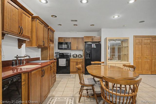 11349 Philway Court, Brighton, MI 48114