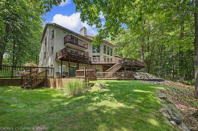 11349 Philway Court, Brighton, MI 48114