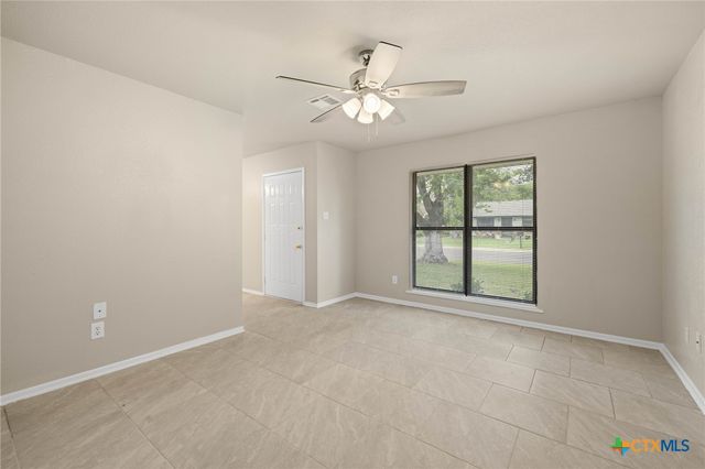 1101 E Avenue O, Belton, TX 76513