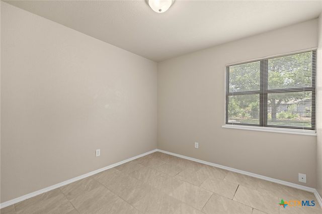 1101 E Avenue O, Belton, TX 76513