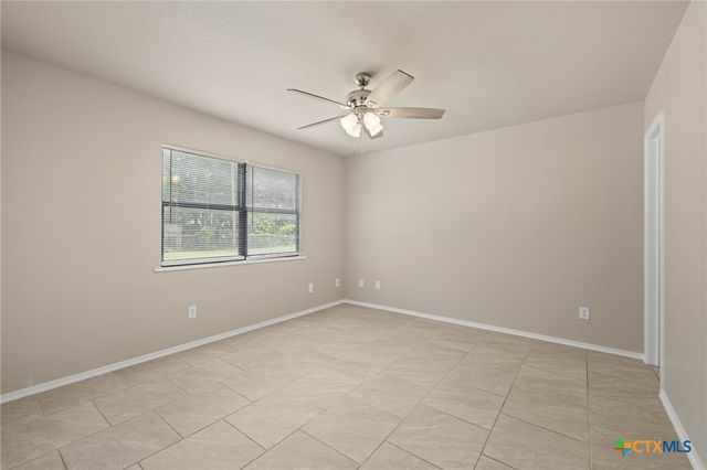 1101 E Avenue O, Belton, TX 76513