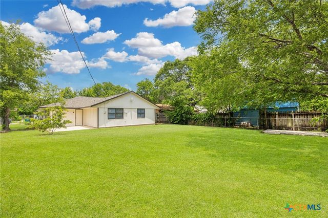 1101 E Avenue O, Belton, TX 76513