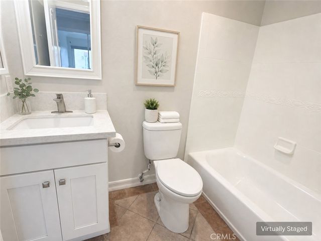 1001 W Stevens 409, Santa Ana, CA 92707
