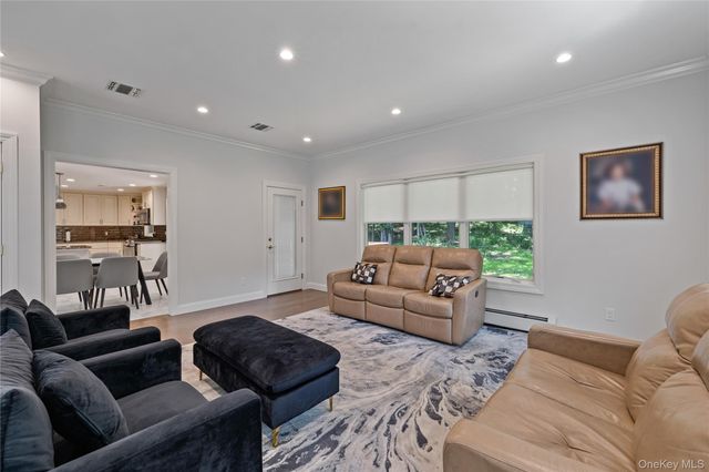 29 Skylark Drive, Monsey, NY 10977