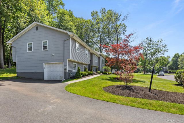 29 Skylark Drive, Monsey, NY 10977