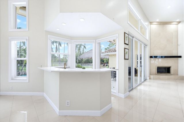 7638 NW 51ST Place, Coral Springs, FL 33067