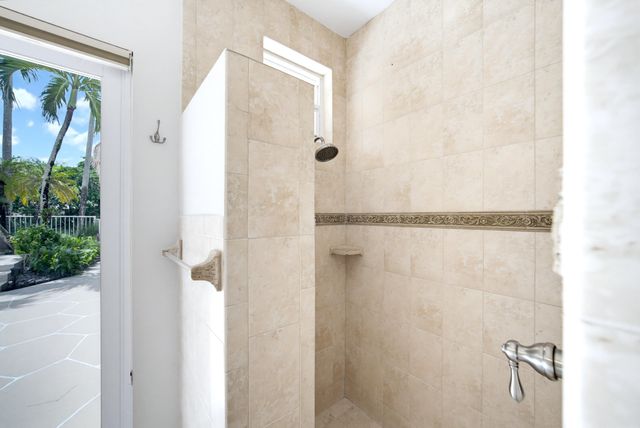 7638 NW 51ST Place, Coral Springs, FL 33067