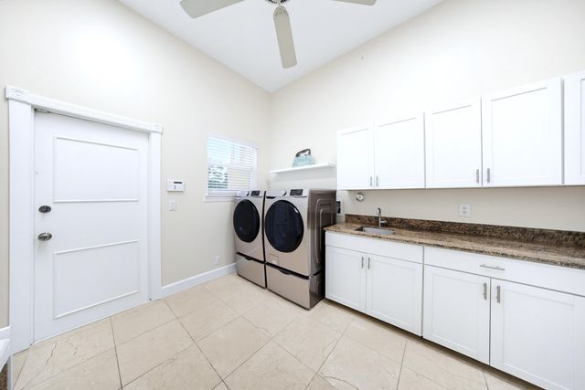 7638 NW 51ST Place, Coral Springs, FL 33067