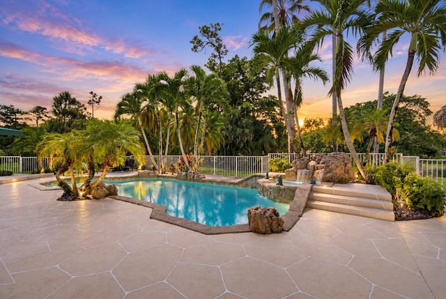 7638 NW 51ST Place, Coral Springs, FL 33067