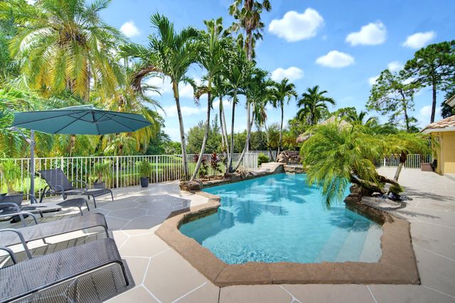 7638 NW 51ST Place, Coral Springs, FL 33067