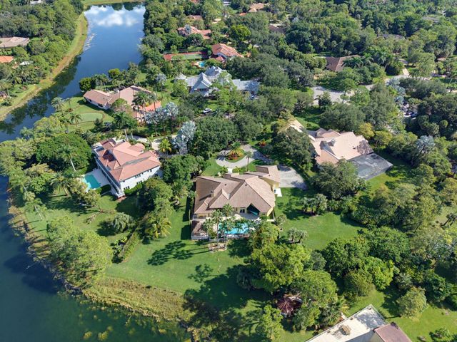 7638 NW 51ST Place, Coral Springs, FL 33067