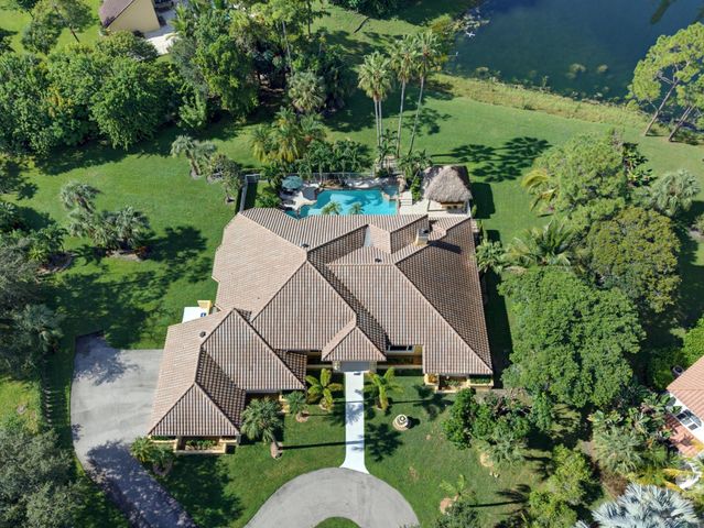 7638 NW 51ST Place, Coral Springs, FL 33067