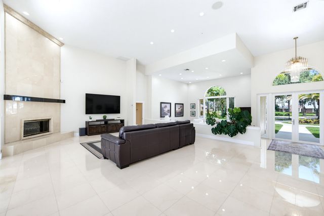 7638 NW 51ST Place, Coral Springs, FL 33067