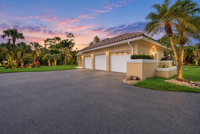 7638 NW 51ST Place, Coral Springs, FL 33067