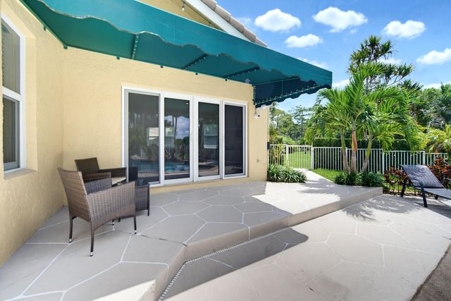 7638 NW 51ST Place, Coral Springs, FL 33067