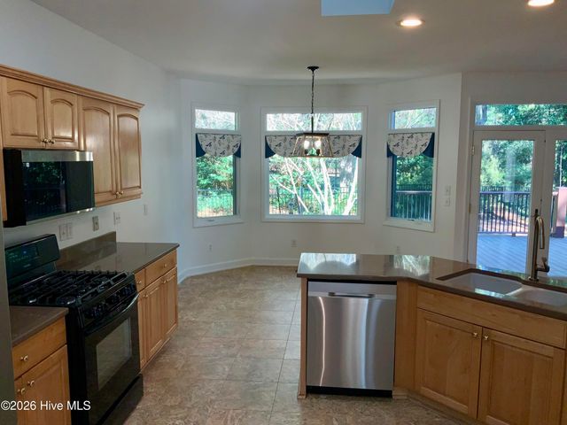 30 Steeplechase Court, Southern Pines, NC 28387