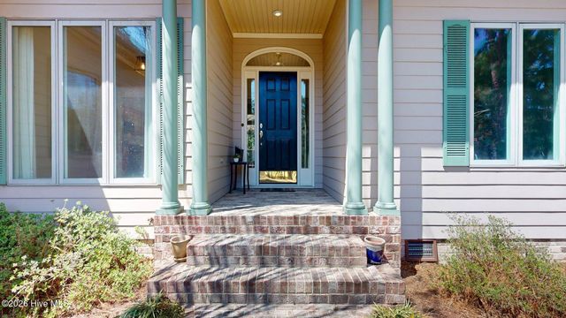 30 Steeplechase Court, Southern Pines, NC 28387