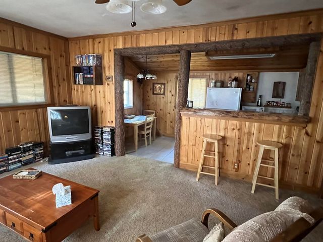 109 S 3rd Avenue S, Chiloquin, OR 97624