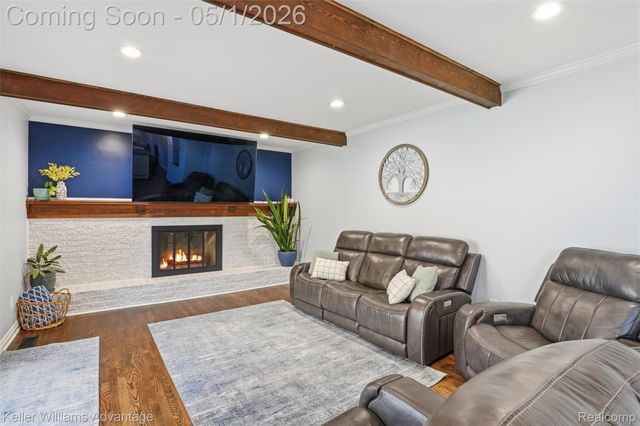 16601 Golfview Street, Livonia, MI 48154
