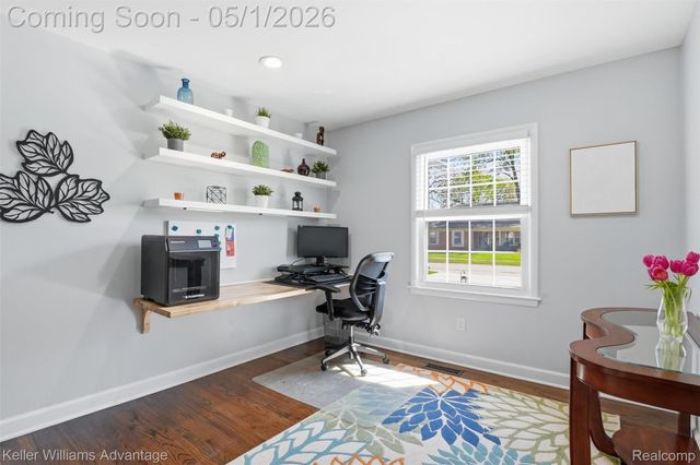 16601 Golfview Street, Livonia, MI 48154