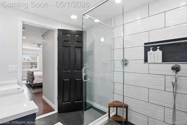 16601 Golfview Street, Livonia, MI 48154