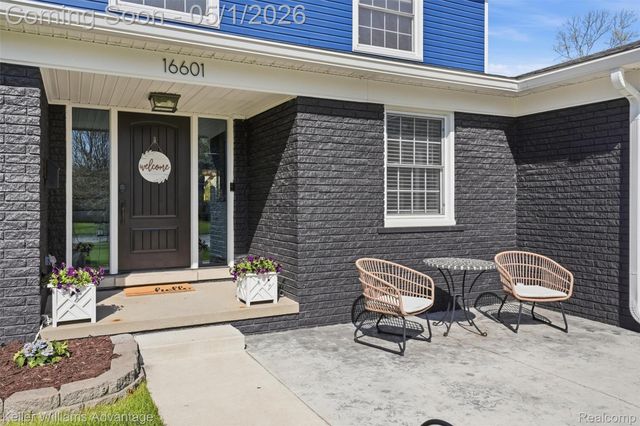 16601 Golfview Street, Livonia, MI 48154