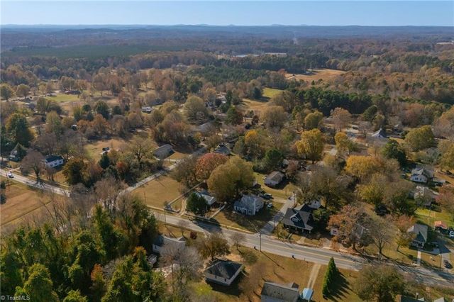 409 S Fayetteville Street, Liberty, NC 27298