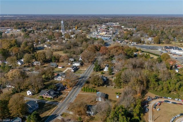 409 S Fayetteville Street, Liberty, NC 27298