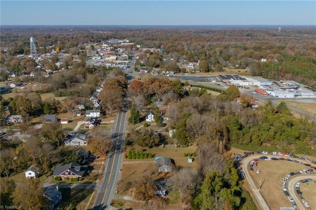 409 S Fayetteville Street, Liberty, NC 27298